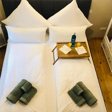 B Im Antika Διαμέρισμα