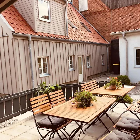 B Im Antika Διαμέρισμα *